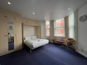 Studio Flat, Westbourne, Bournemouth